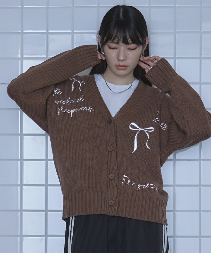 【Winnn】FR2 デカ刺繍 リブライン Vネック スウェット Lサイズ コード刺繍Vネックカーディガン[LA47-22J402]｜URBAN RESEARCH