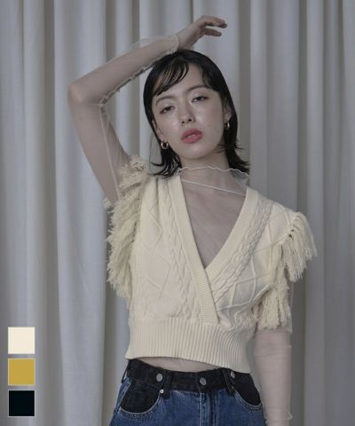 フリンジニットショートベスト